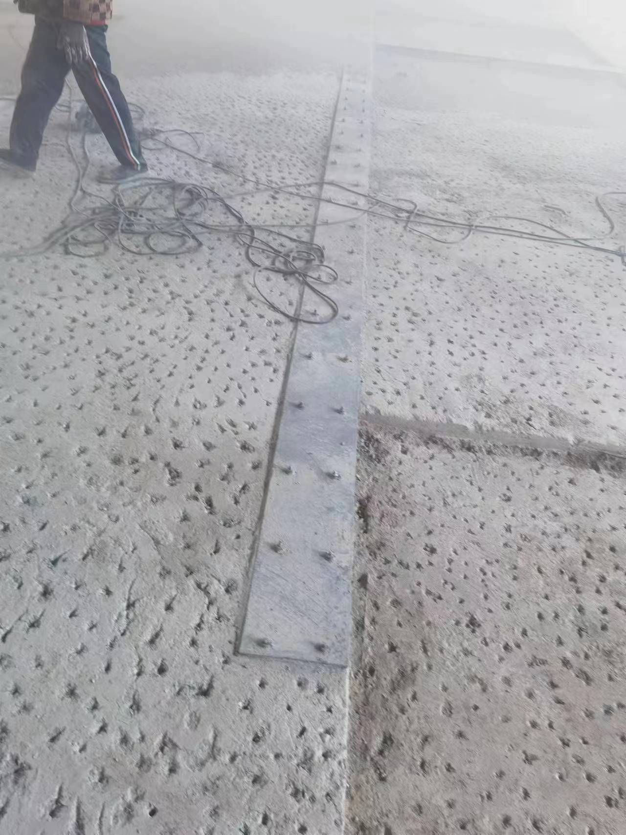 酒泉厂房地面加固